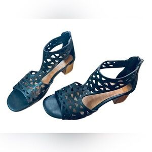 Baretraps | Vachel Sandal (9)